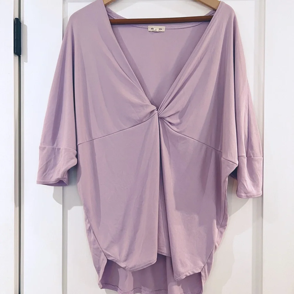 Urban Outfitters a Twist in Time Purple Twist Front Plunging Tee - Picture 4 of 5